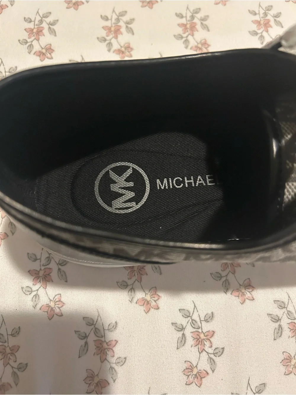 Michael Kors mk logo